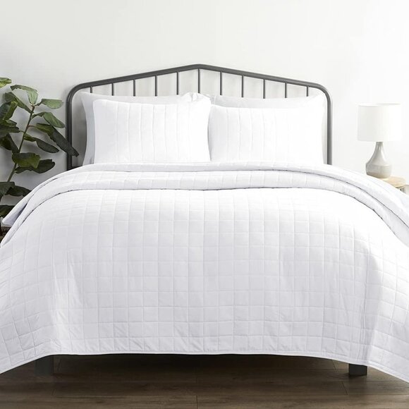 NWT Ienjoy Home Premium Ultra Soft 3-Piece Quilted Coverlet Set White Queen - Picture 1 of 8
